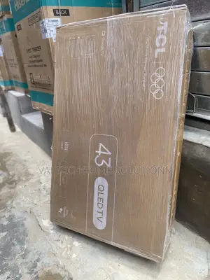 43” QLED Smart TV – Modern Design