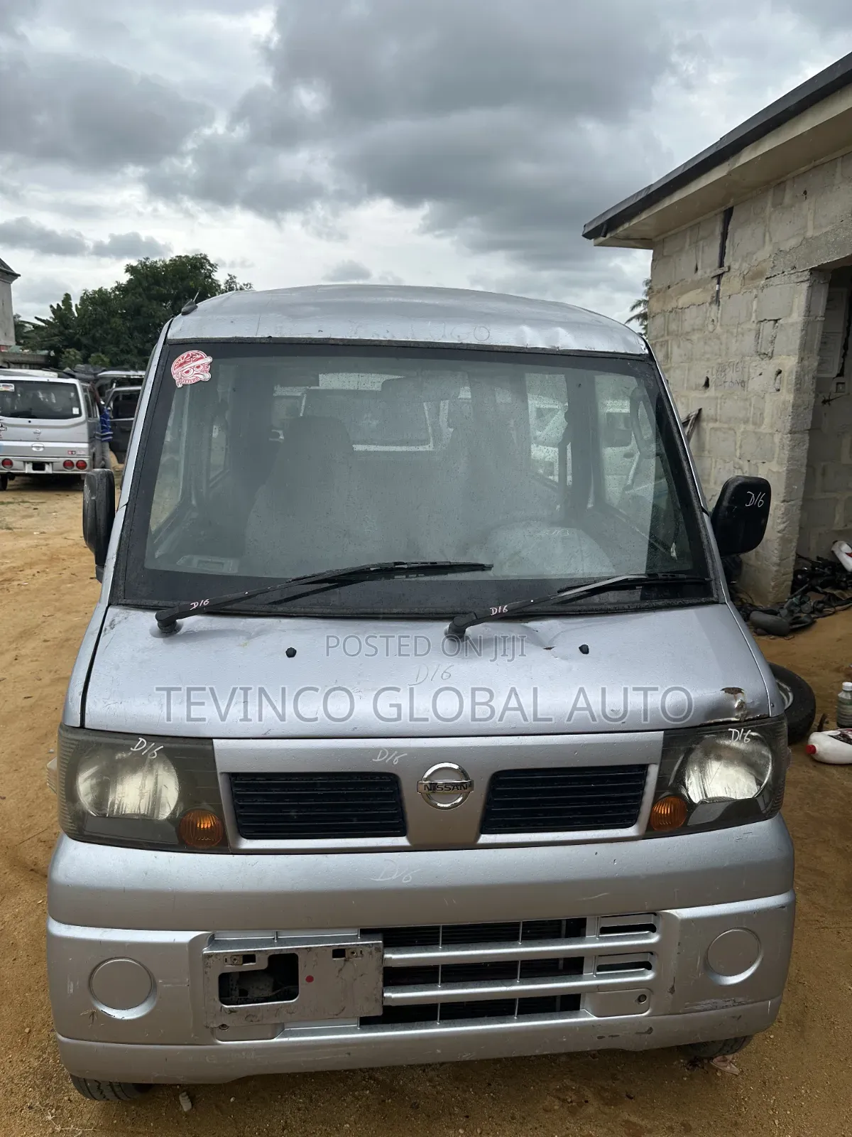 Nissan Clipper 2010 Silver