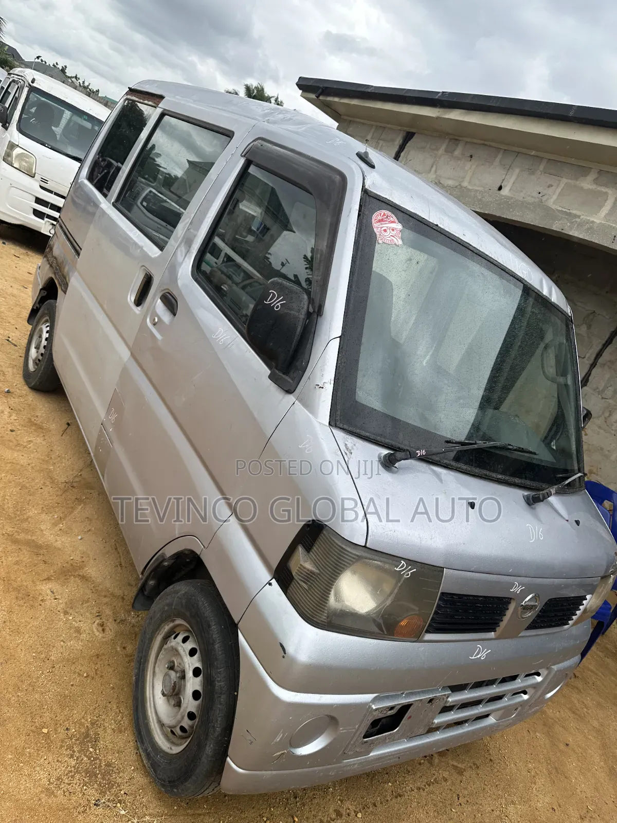 Nissan Clipper 2010 Silver