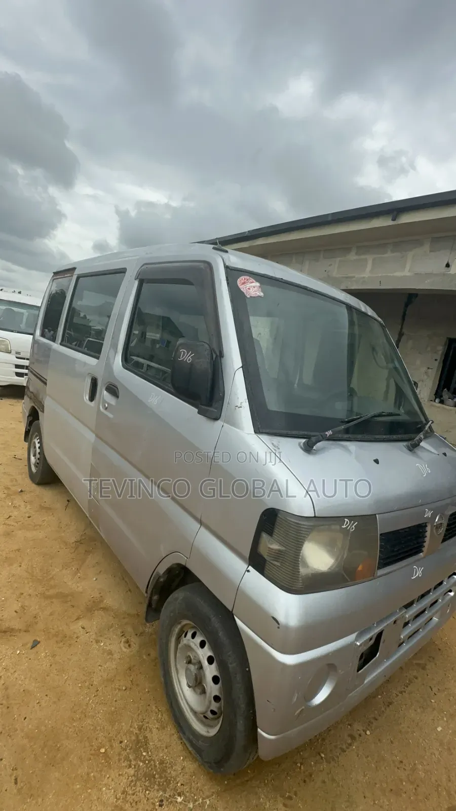 Nissan Clipper 2010 Silver