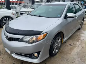 Toyota Camry 2014 Silver