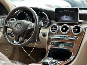 Mercedes-Benz C300 Base 4dr RWD Sedan (2.0L 4cyl 7A) 2015 Silver