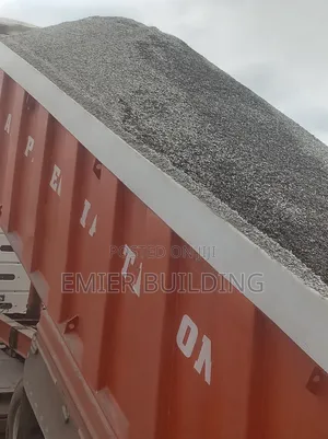 30 Tons Half Inches Granite Available