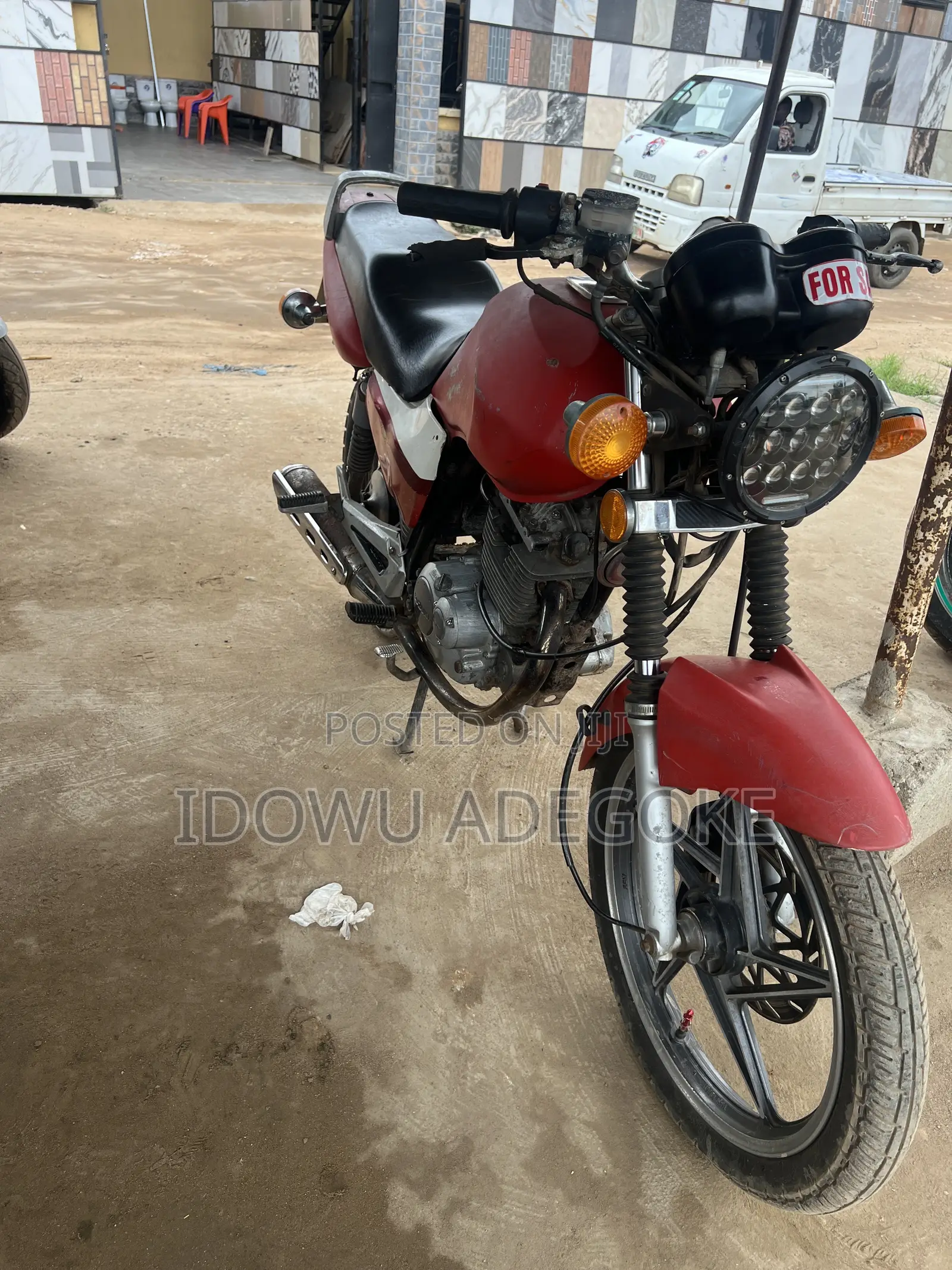 Suzuki GSX 125 2009 Red