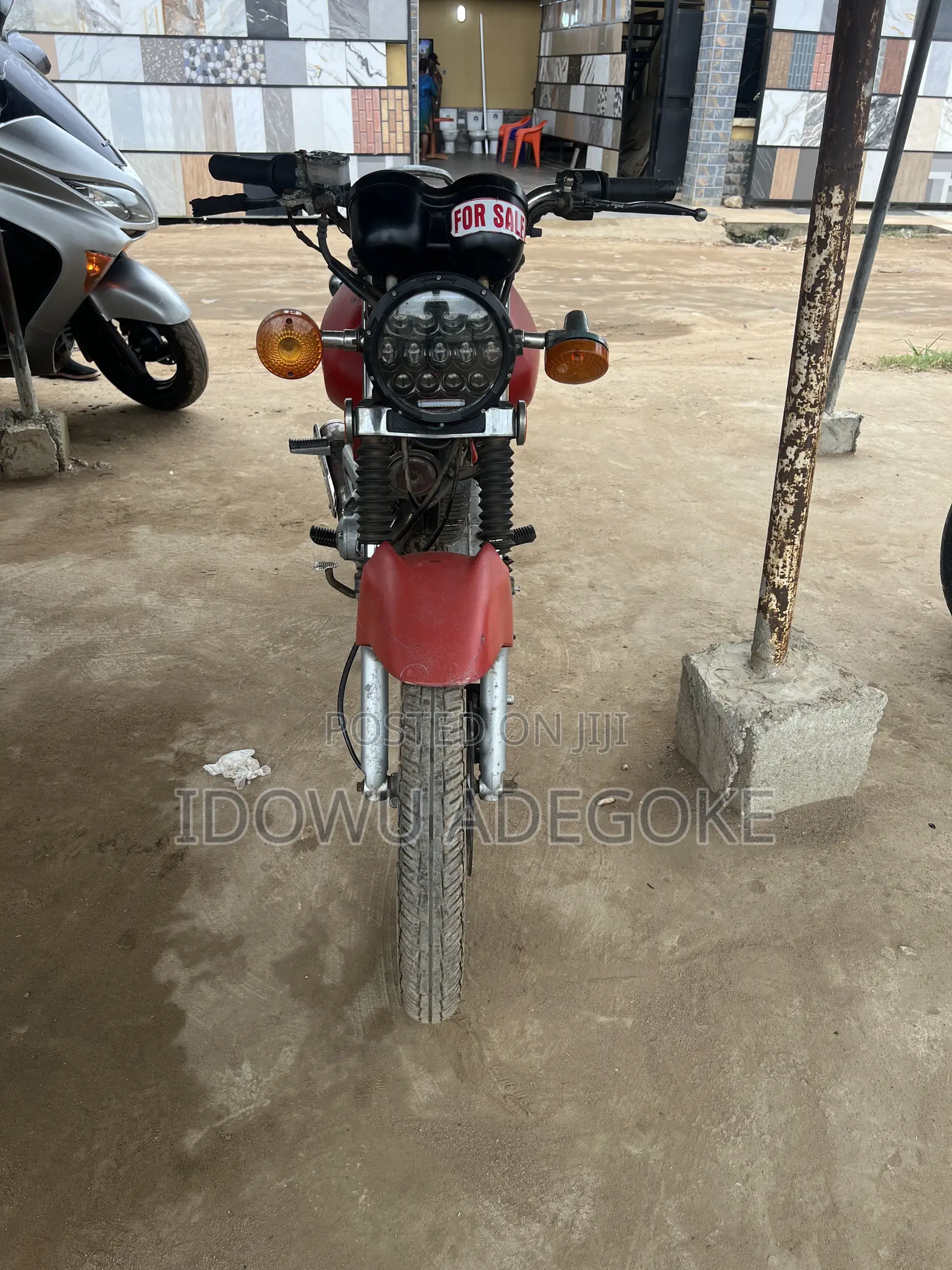 Suzuki GSX 125 2009 Red