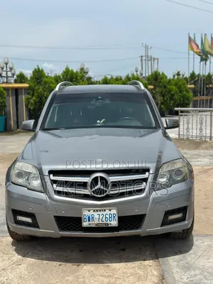 Mercedes-Benz GLK-Class 2010 Gray