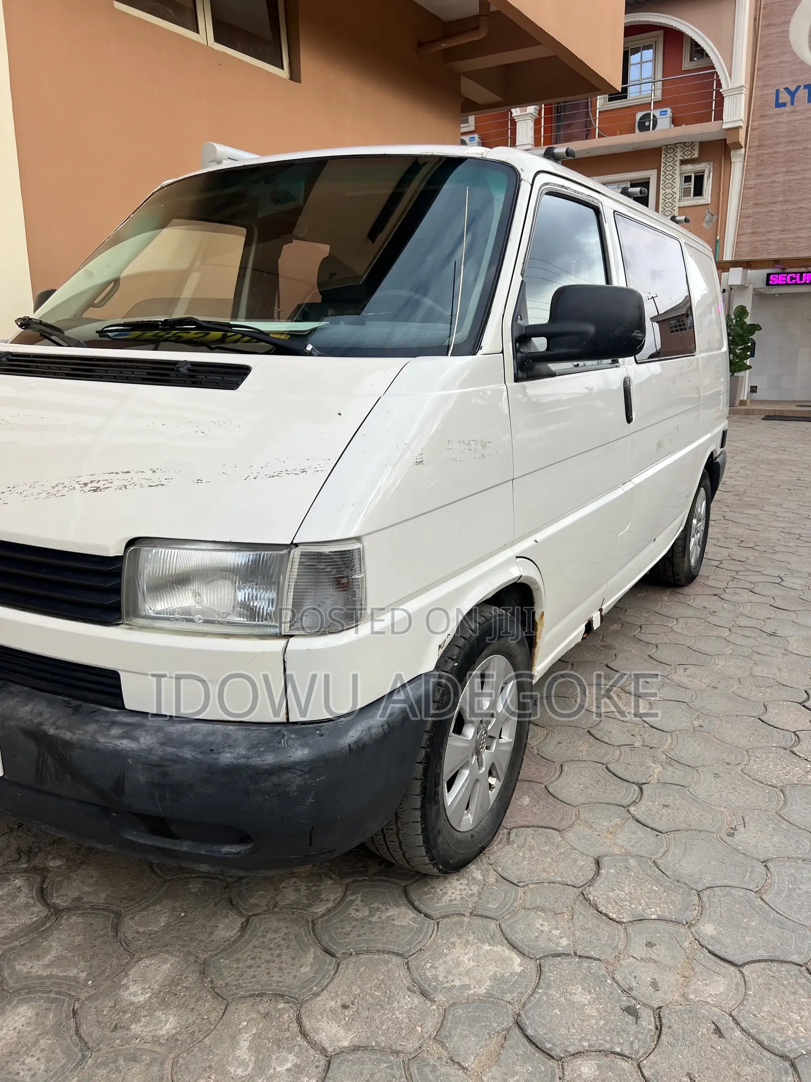 Volkswagen Up 2010 White