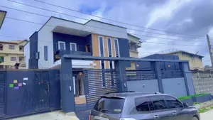 5bdrm Duplex in Foreshore Estate for sale