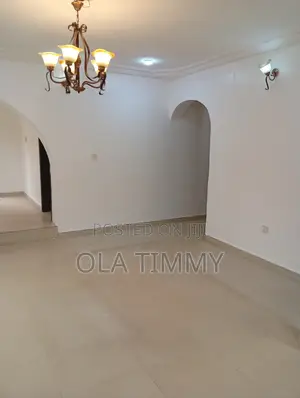 4bdrm Townhouse / Terrace in National Assembly, Zone B for rent