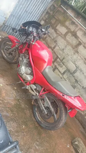 Yamaha FZ 2004 Red