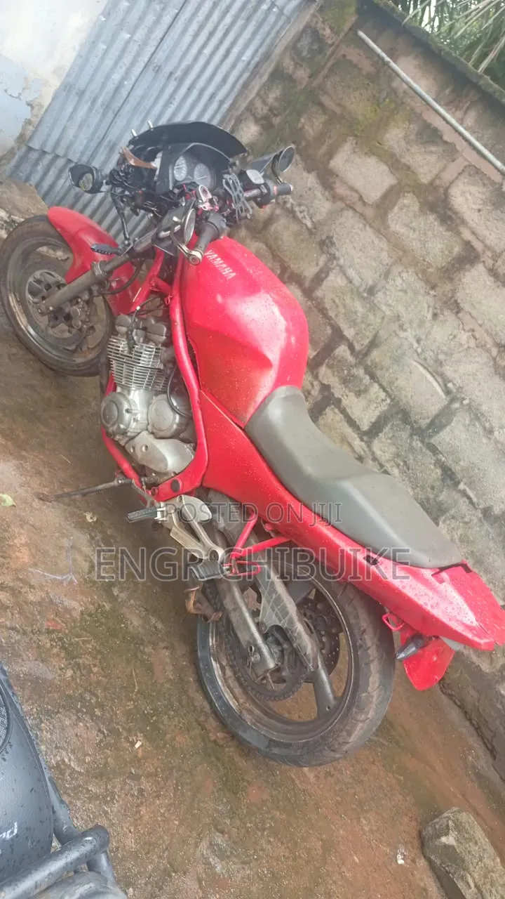Yamaha FZ 2004 Red