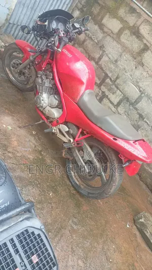 Yamaha FZ 2004 Red