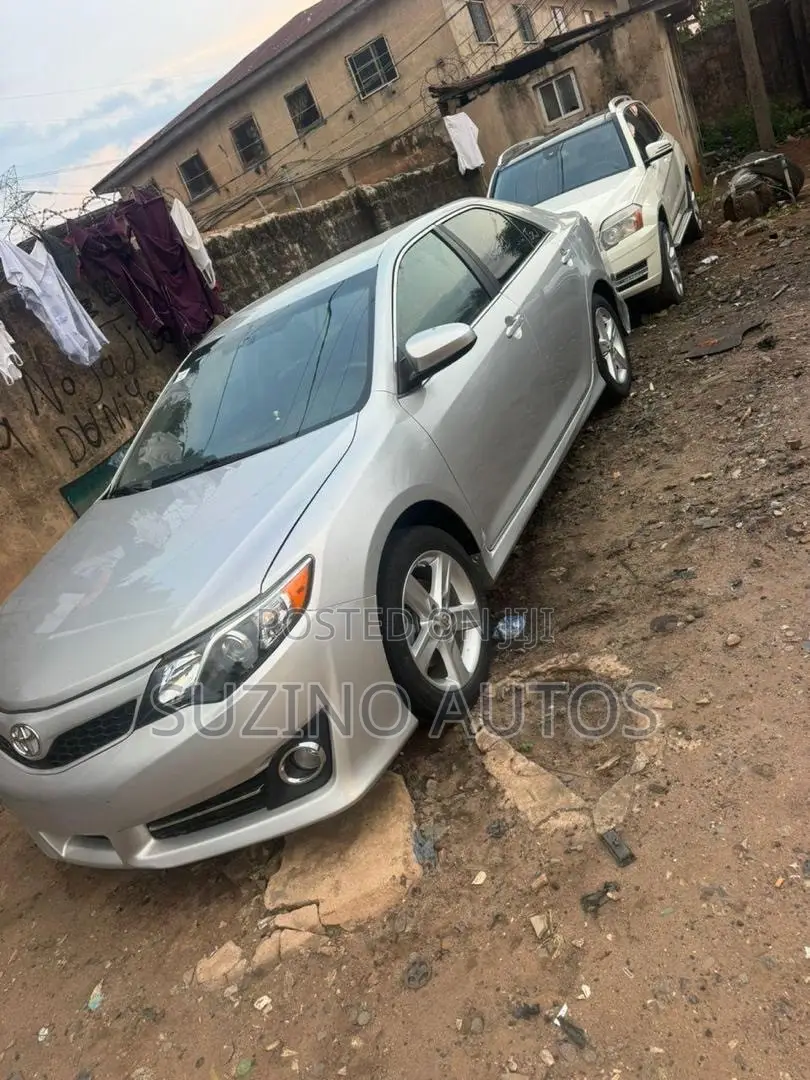 Toyota Camry 2013 Silver