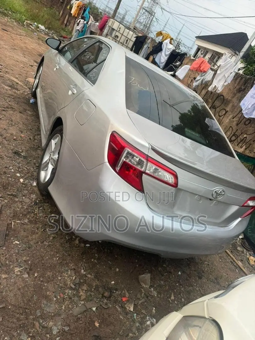 Toyota Camry 2013 Silver
