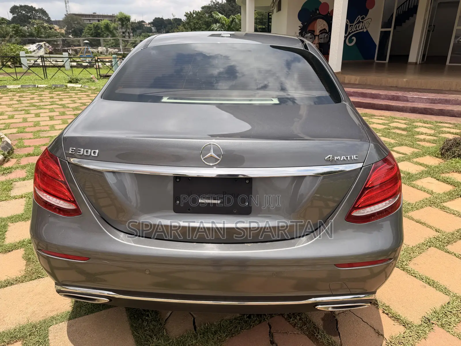 Mercedes-Benz E300 2017 Gray
