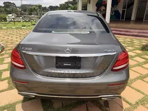 Mercedes-Benz E300 2017 Gray