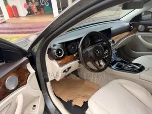 Mercedes-Benz E300 2017 Gray