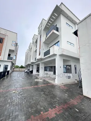4bdrm Duplex in Lekki Expressway for sale