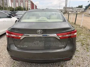 Toyota Avalon 2013 Green
