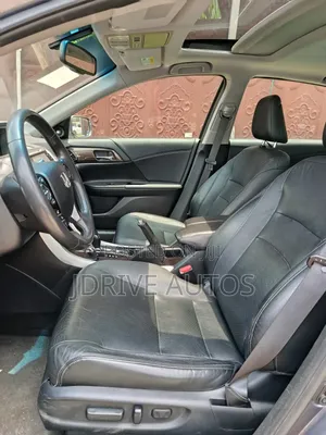 Honda Accord Touring V-6 4dr Sedan (3.5L 6cyl 6A) 2015 Gray