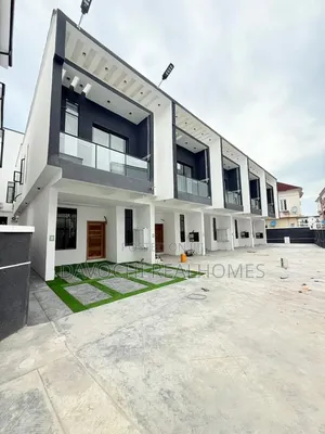 3bdrm Duplex in Chevron for sale