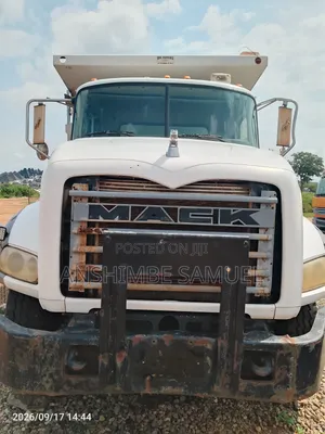 Clean Mack Granite