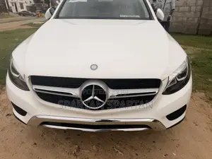 Mercedes-Benz GLC-Class 2017 White