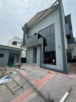 4bdrm Duplex in Secured, Ado / Ajah for rent