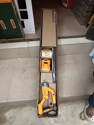 Cordless Concrete Vibrator / Ingco Poker