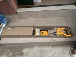 Cordless Concrete Vibrator / Ingco Poker