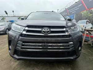 Toyota Highlander Limited Platinum 4x4 V6 (3.5L 6cyl 8A) 2018 Gray
