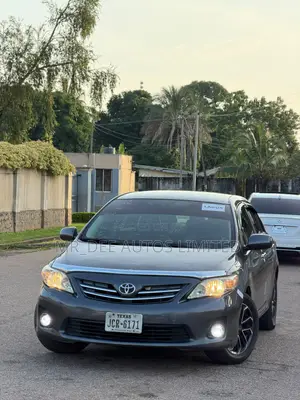 Toyota Corolla 2013 Gray