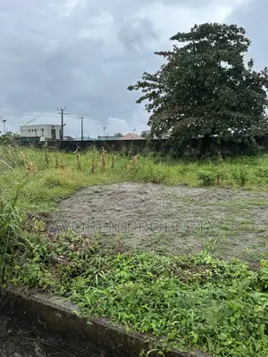 300 Square Meters