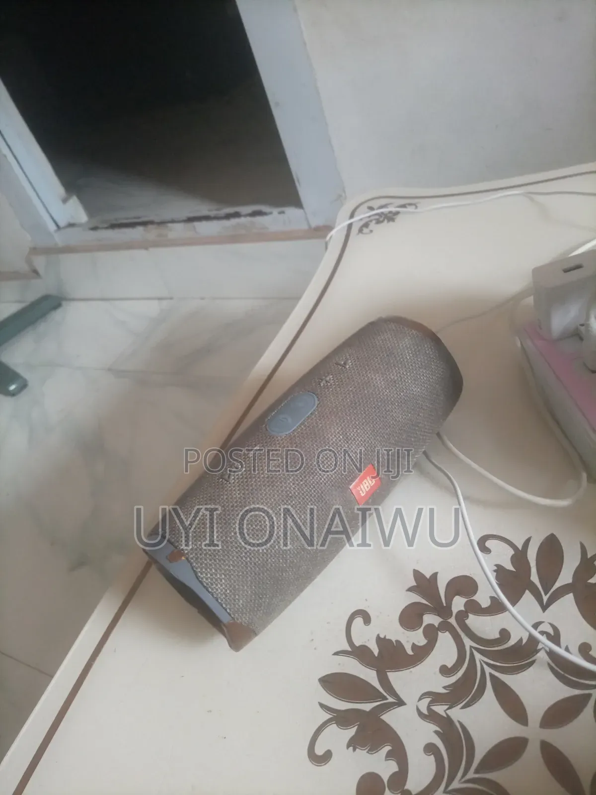 JBL Charge 4