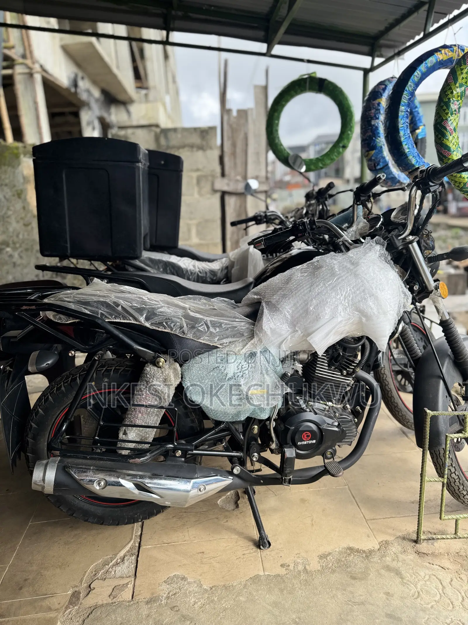 New Kymstone Husky 2025 Black