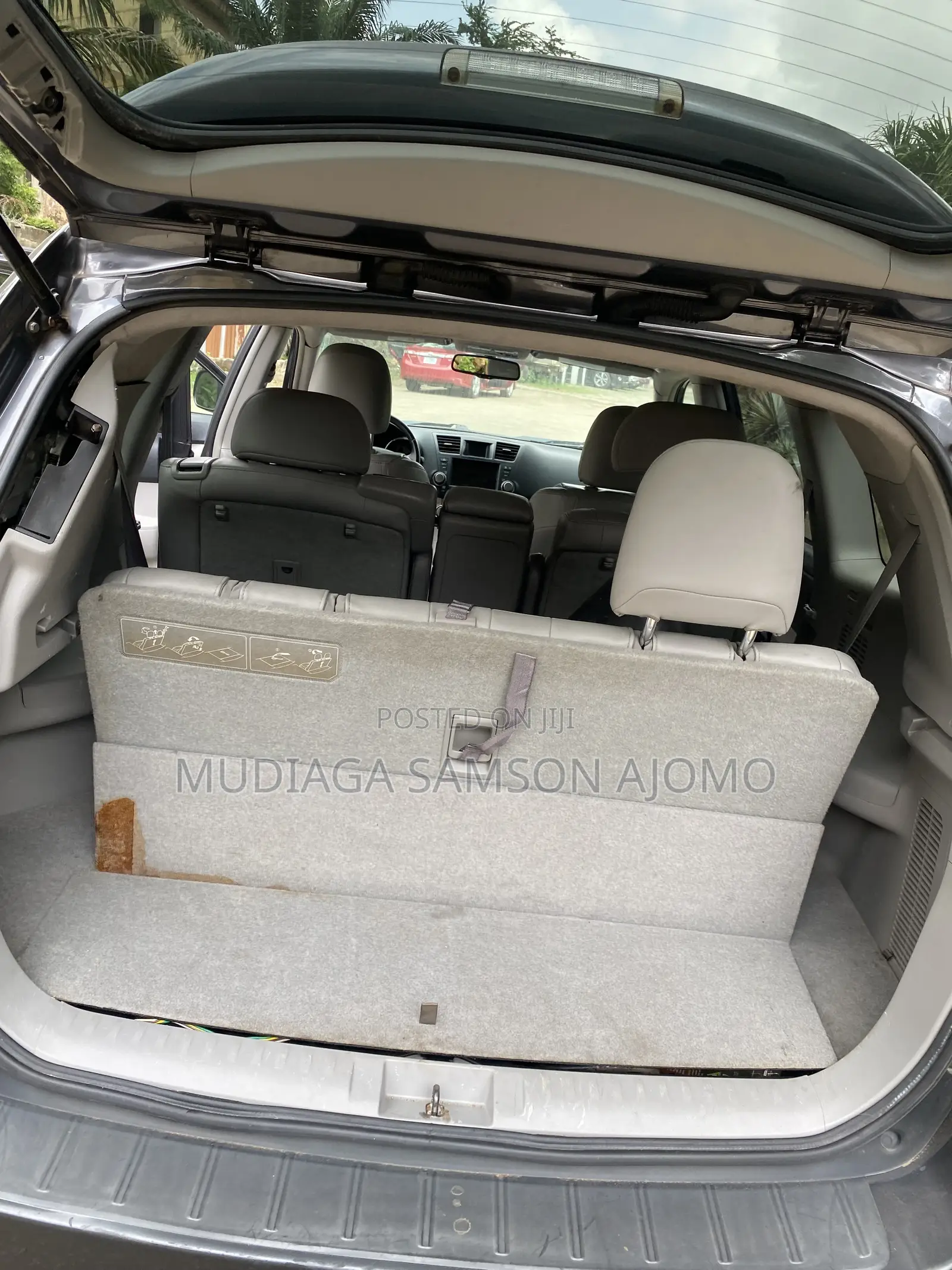 Toyota Highlander Limited 2011 Beige