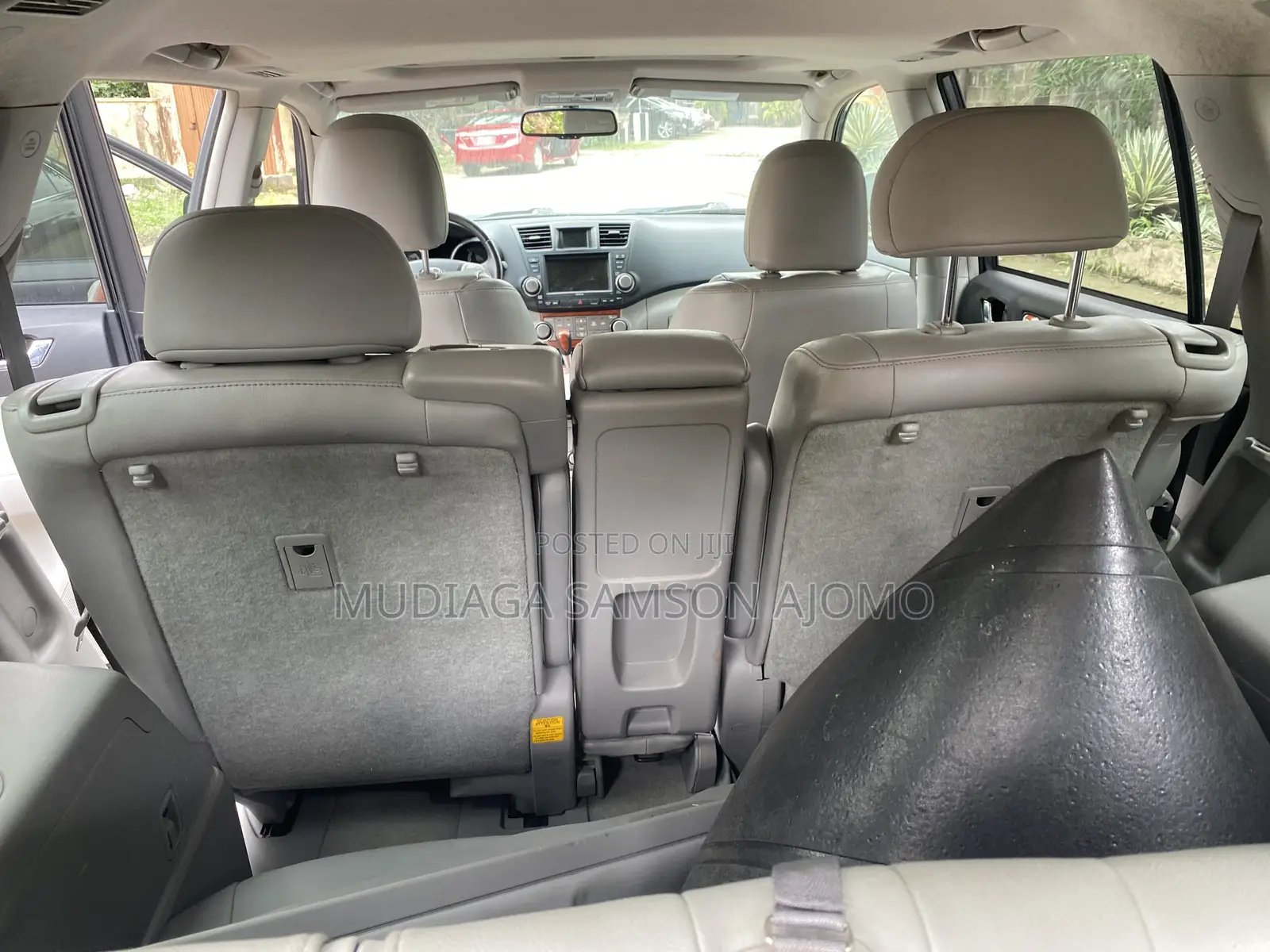 Toyota Highlander Limited 2011 Beige