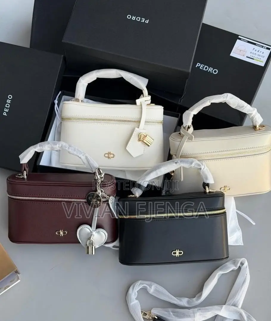 Pedro Ari Leather Vanity Case Top Handle Ba