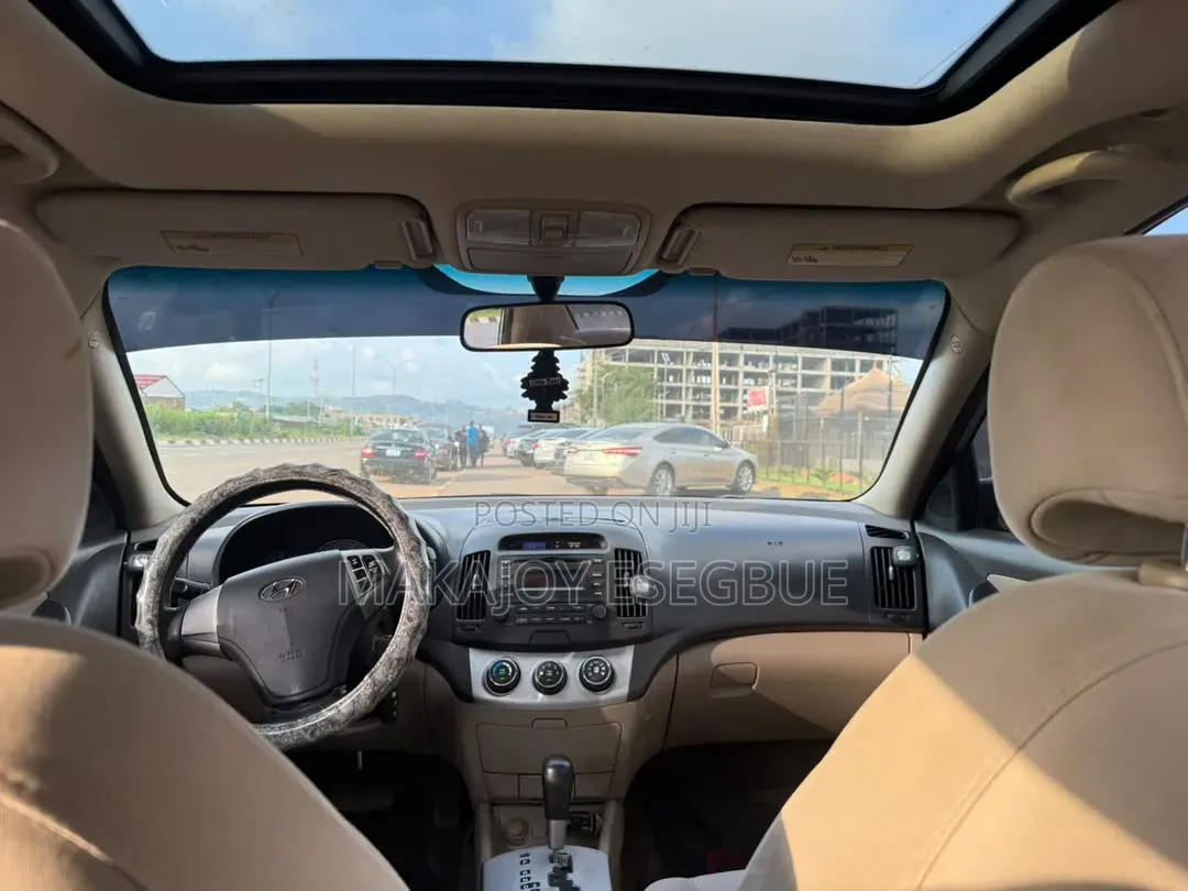 Hyundai Elantra 2008 Gold