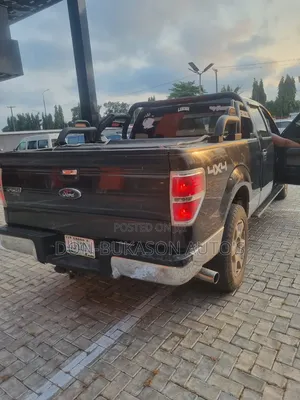 Ford F-150 King Ranch 4dr SuperCrew 5.5 ft. SB (5.0L 8cyl 6A) 2015