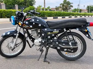 Yamaha Crux 2021 Black