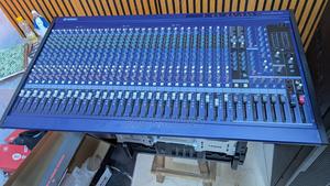 Yamaha Mixer 24/32 mG