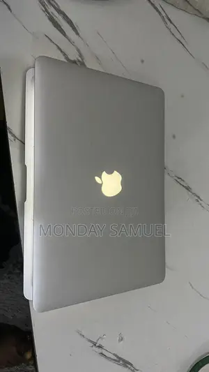 Laptop Apple MacBook 2013 4GB Intel Core 2 Quad SSD 140GB
