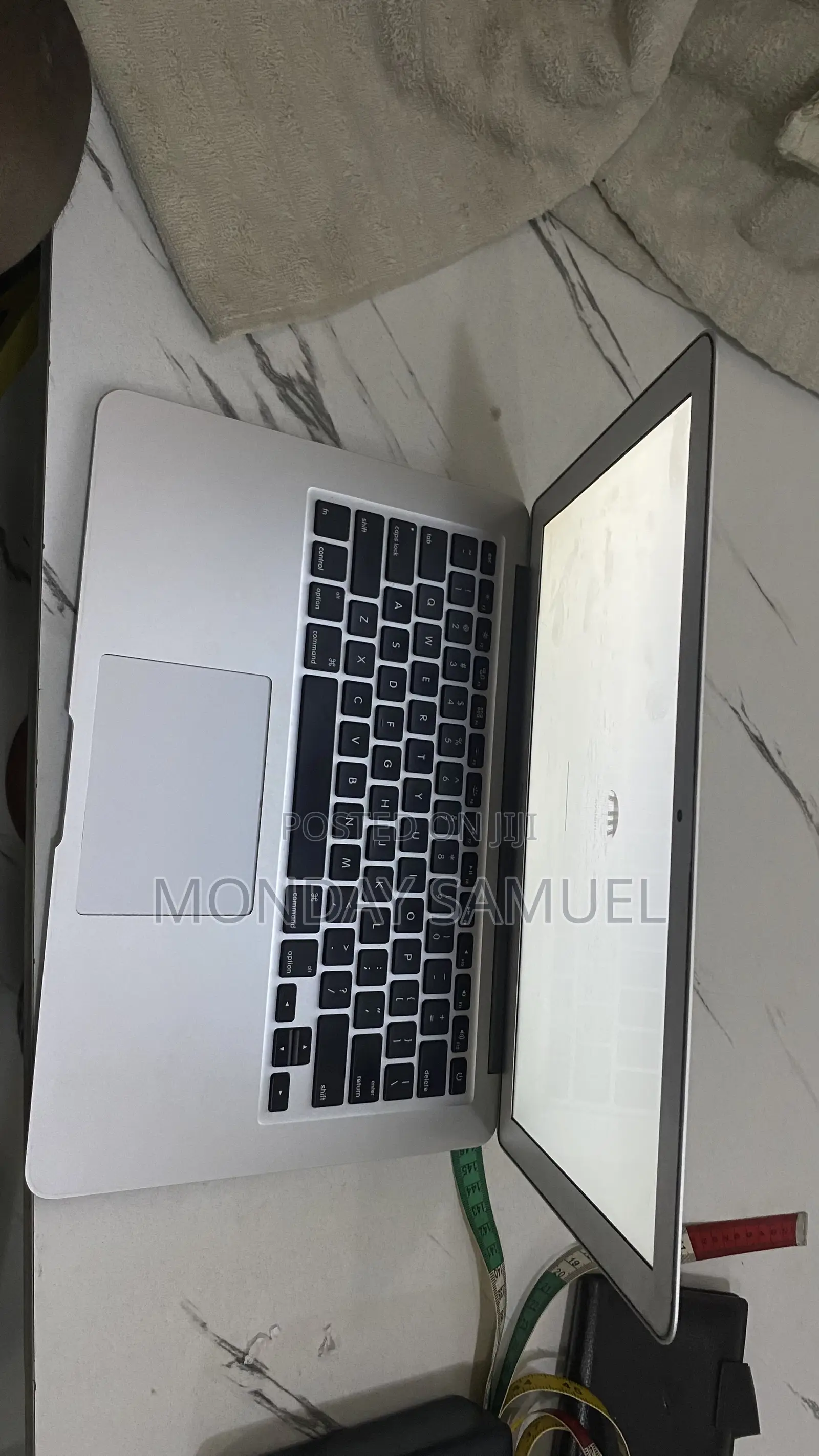 Laptop Apple MacBook 2013 4GB Intel Core 2 Quad SSD 140GB
