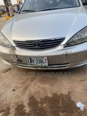 Toyota Camry 2005 Silver