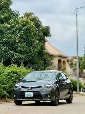 Toyota Corolla LE 4dr Sedan (1.8L 4cyl CVT) 2015 Gray