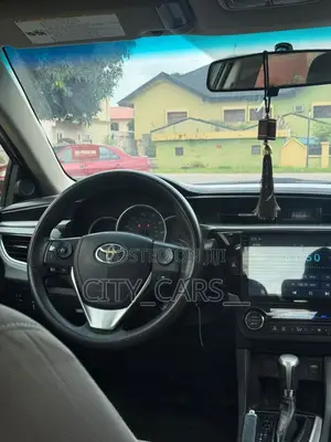 Toyota Corolla LE 4dr Sedan (1.8L 4cyl CVT) 2015 Gray