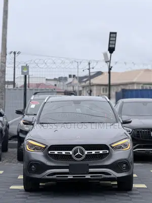 Mercedes-Benz GLA 250 2021 Gray