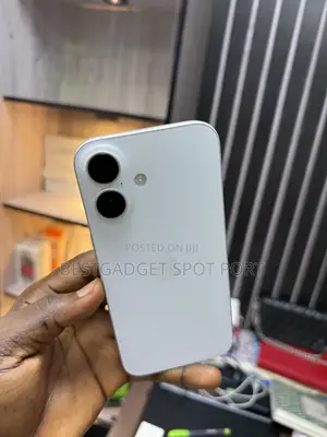 Apple iPhone 16 128 GB White