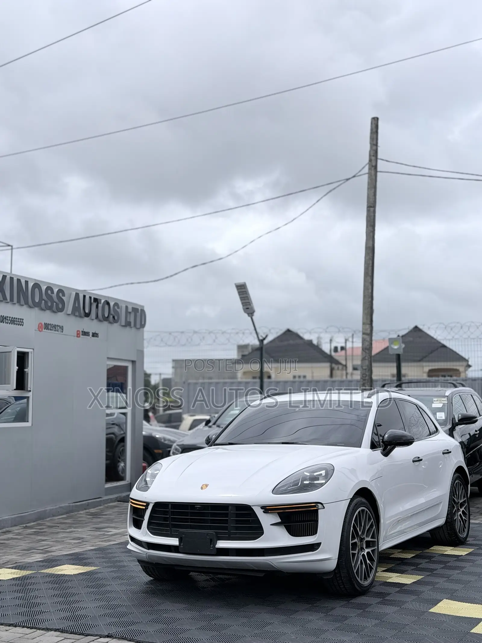 Porsche Macan Turbo 2021 White
